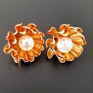 Golden Stud earrings with pear,Fashion Jewelry